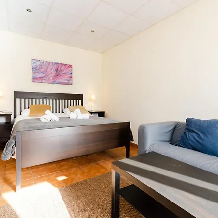 In With Private Pool And *