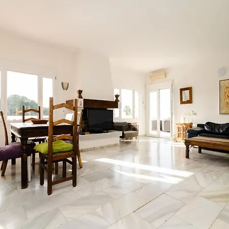 In With Private Pool And