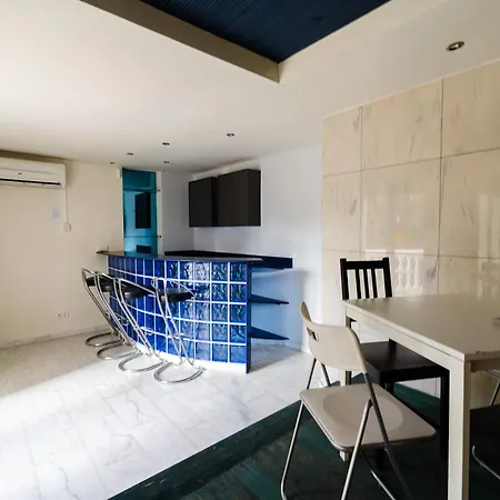 In With Private Pool And Villa