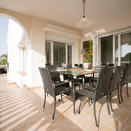 In With Private Pool And Villa Marbella