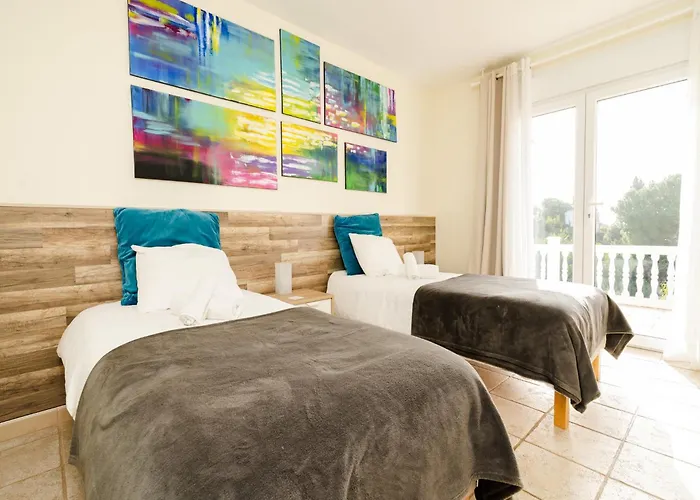 In With Private Pool And Willa Marbella