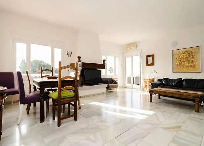 In With Private Pool And