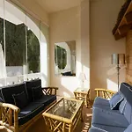 In With Private Pool And Villa Marbella