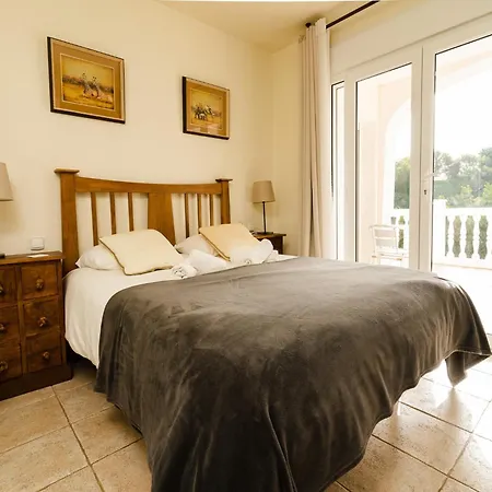 In With Private Pool And Vila Marbella