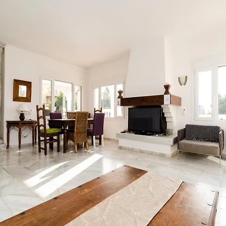 Vila In With Private Pool And Marbella