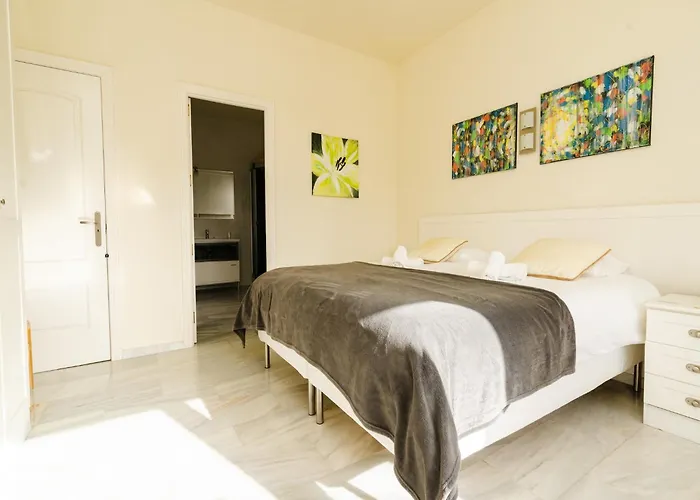 In With Private Pool And Marbella